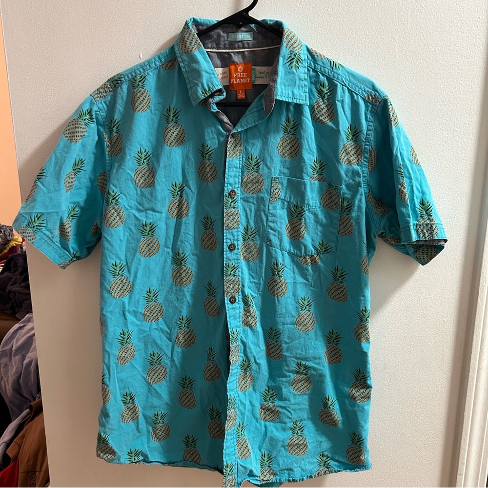 Free Planet Men's large Blue Pineapple Print Button Down Short Sleeve Shirt‎